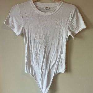 Aritzia Wilfred Baby Tee Bodysuit